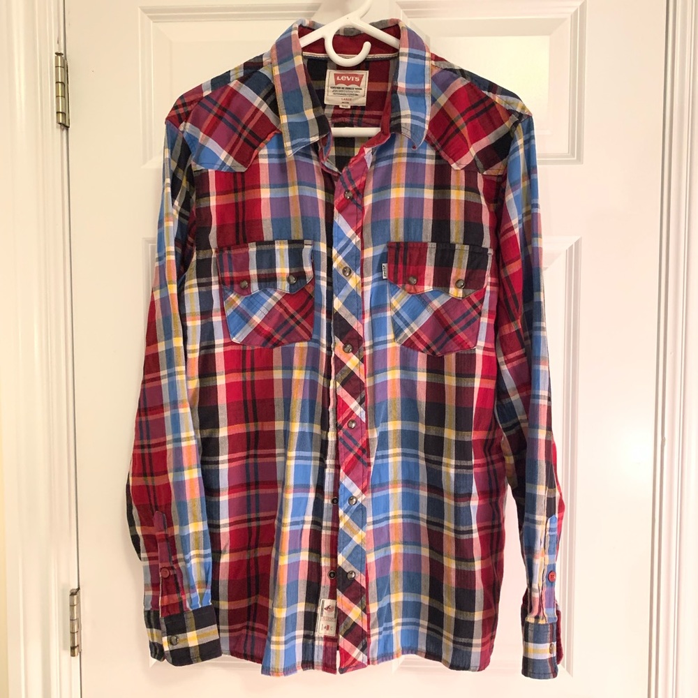 Men’s Levi’s Plaid long Sleeve Button Down Shirt